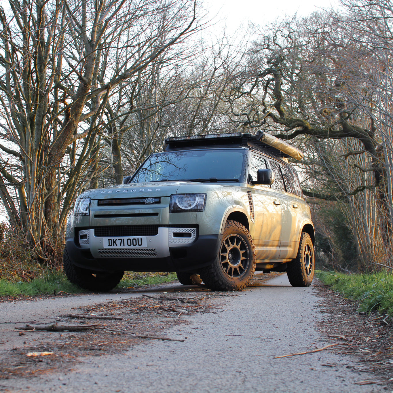 STREET TRACK LIFE LAND ROVER NEW DEFENDER