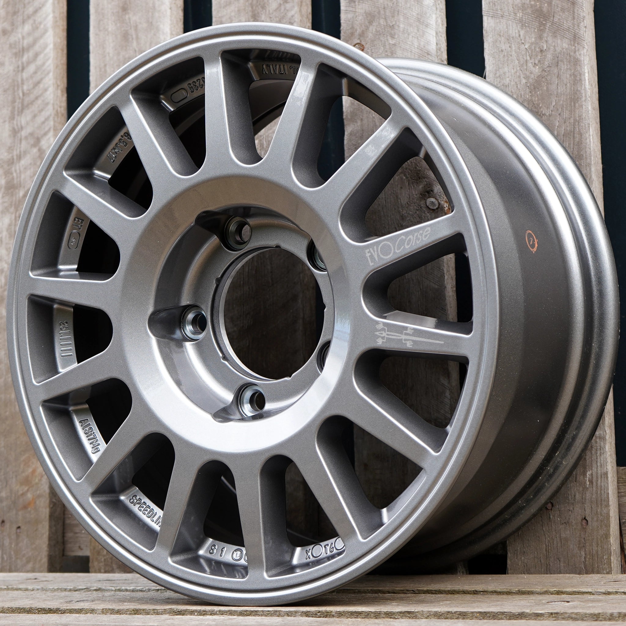 EVO Corse Nazca 17" Wheel Package for Toyota Land Cruiser 100 (1999+)
