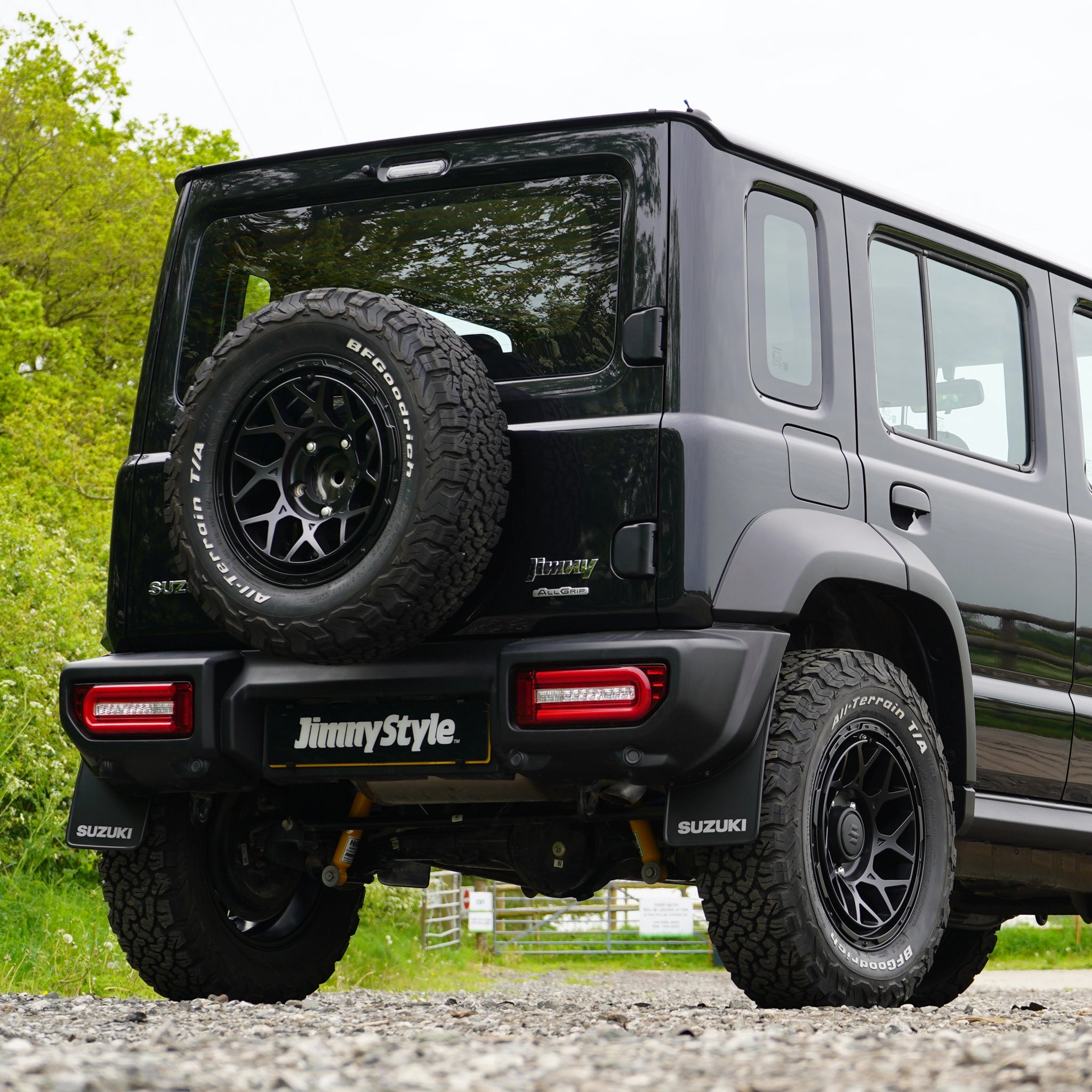 Magpie M-01 16" Wheel & Tyre Package for Suzuki Jimny (2018+)